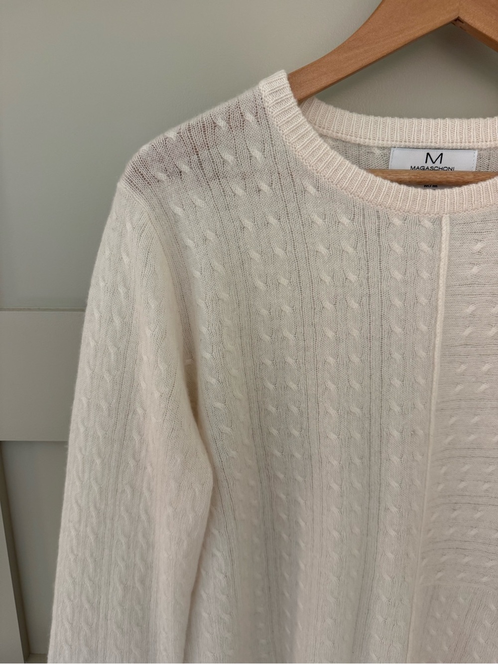 Magaschoni Ivory Cable-Knit Cashmere Sweater size medium - Picture 2 of 5